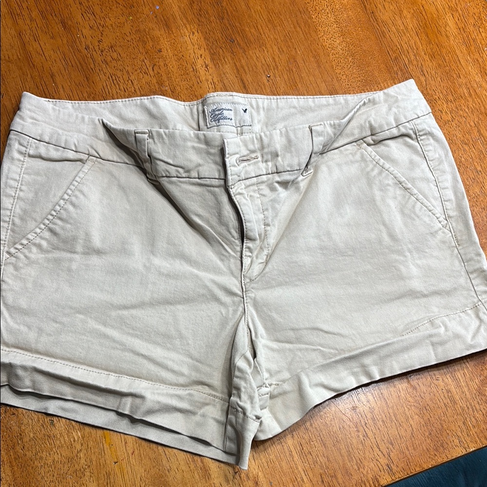 American Eagle Outfitters Cream Women Shorts